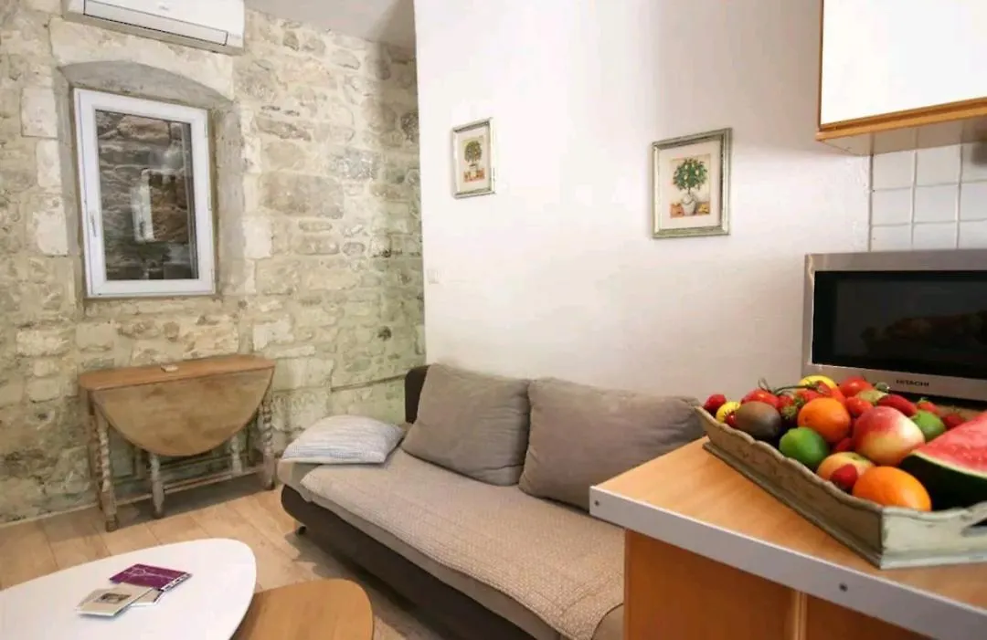 Appart Centre Ville De St Remy Saint-Remy-de-Provence France